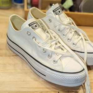 Converse Low Top Platform Sneakers